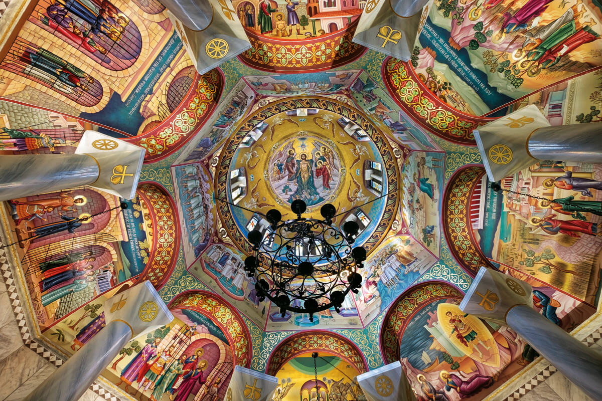 Innenraum des Heiligen Baptisteriums der St.Lydia aus Philippi: Foto von Giannis Giannelos