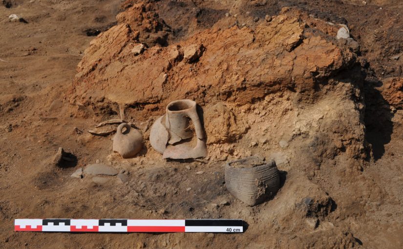 Pots in Ntikili Tas' section 6 - Photo by Ephorate of Antiquities of Kavala and Thassos