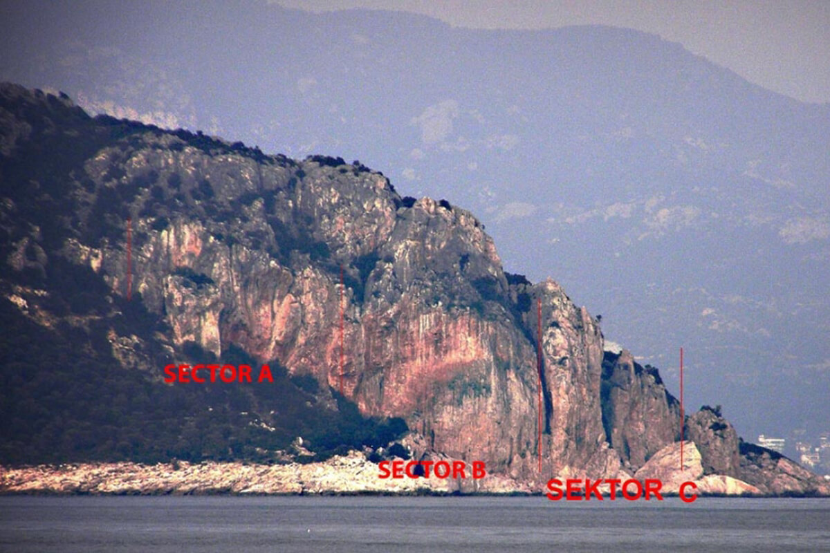 Κόκκινα Ηρακλείτσας - Φωτογραφία climbing-greece.com