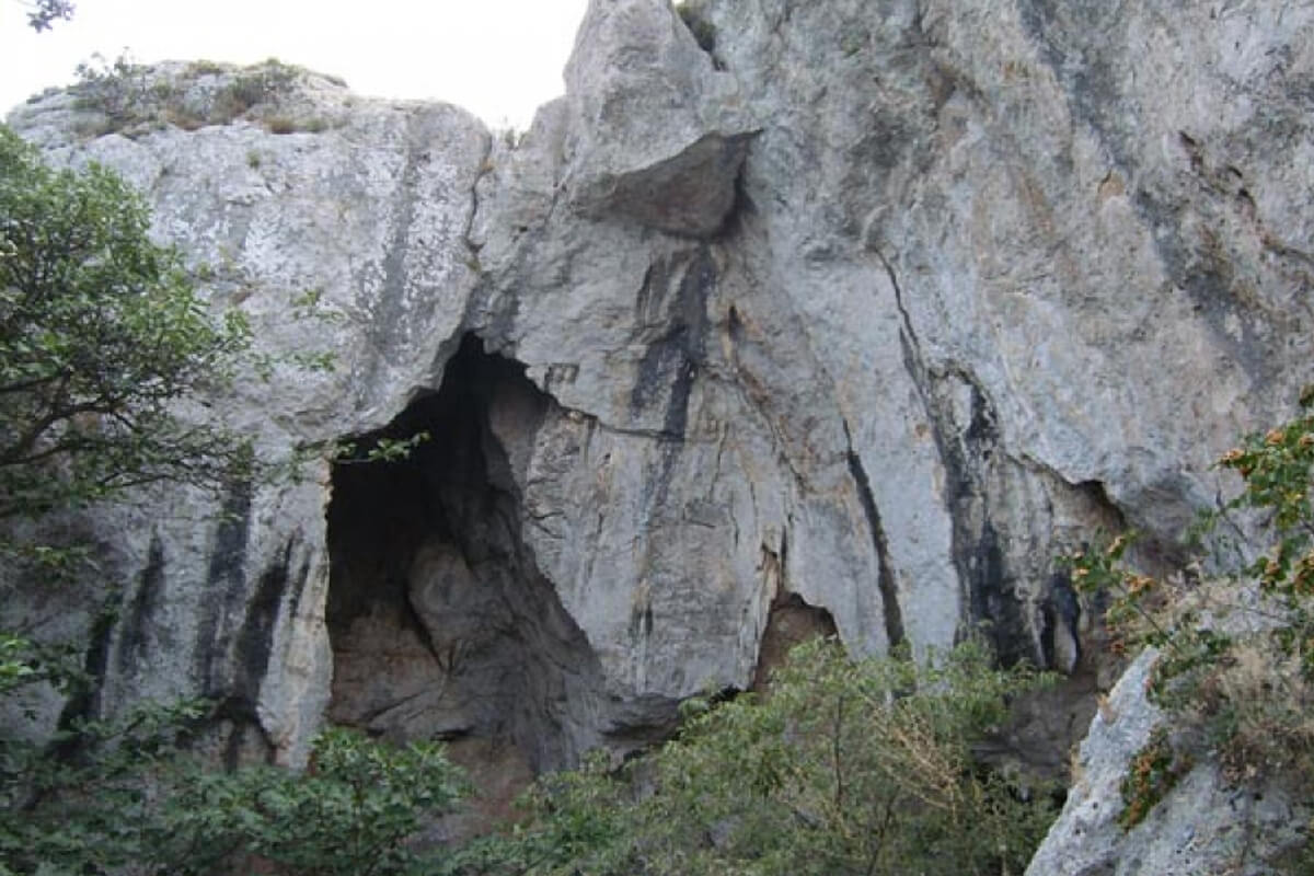 Koukouvagia Cave: Photo by climbing-greece.com