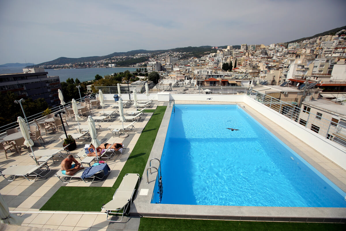 Outdoor pool - Photo from Oceanis's Hotel archive