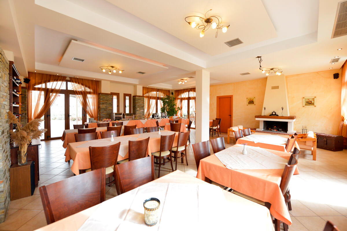 Yannis Resort Hotel Restaurant - Fotoarchiv von Hotel Yannis